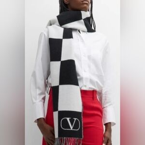 ValentinoExchess Jacquard Wool And Cashmere Scarf